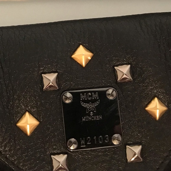 MCM Visetos Satchel Studded. - Picture 12 of 15